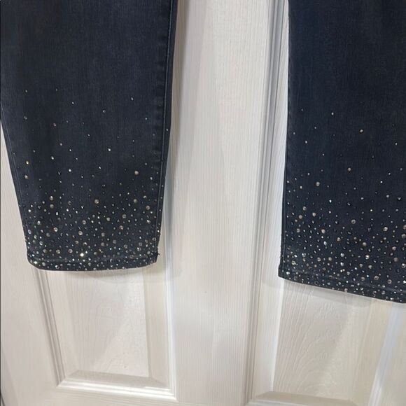 CHICO’S EMBELLISHED PULL-ON ANKLE JEGGINGS. DARK NIGHT WASH. - Picture 5 of 9